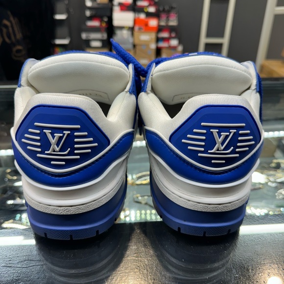 Louis Vuitton sneakers size-8.5US - Picture 4 of 5